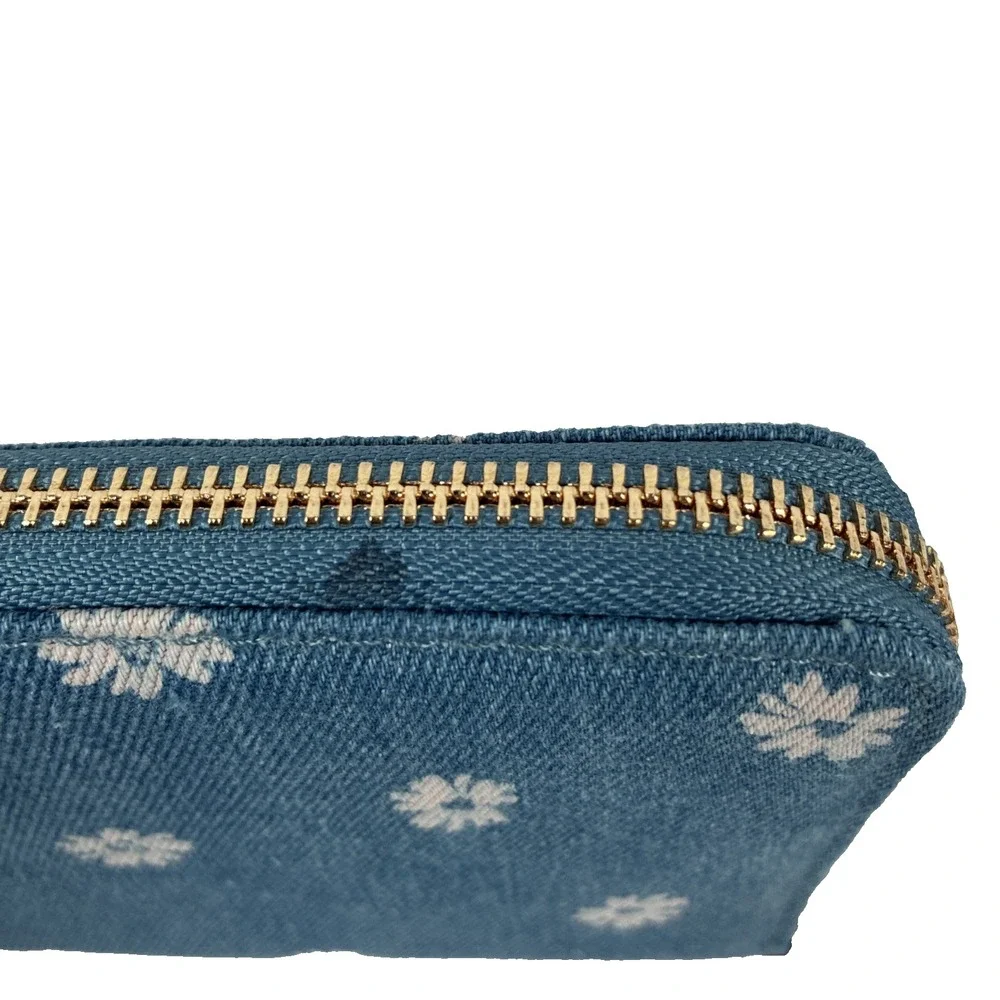 Juicy Couture this wallet